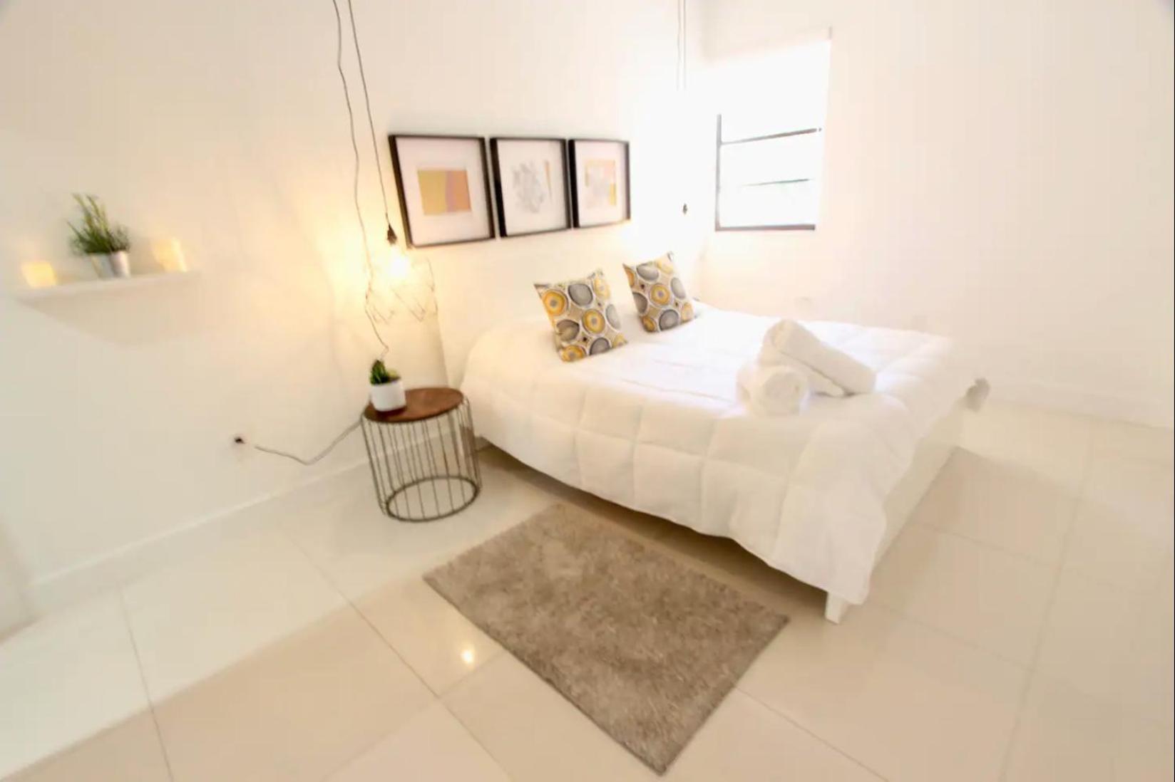 Modern Ocean Cave Steps From The Beach Share Save Miami Beach Eksteriør bilde